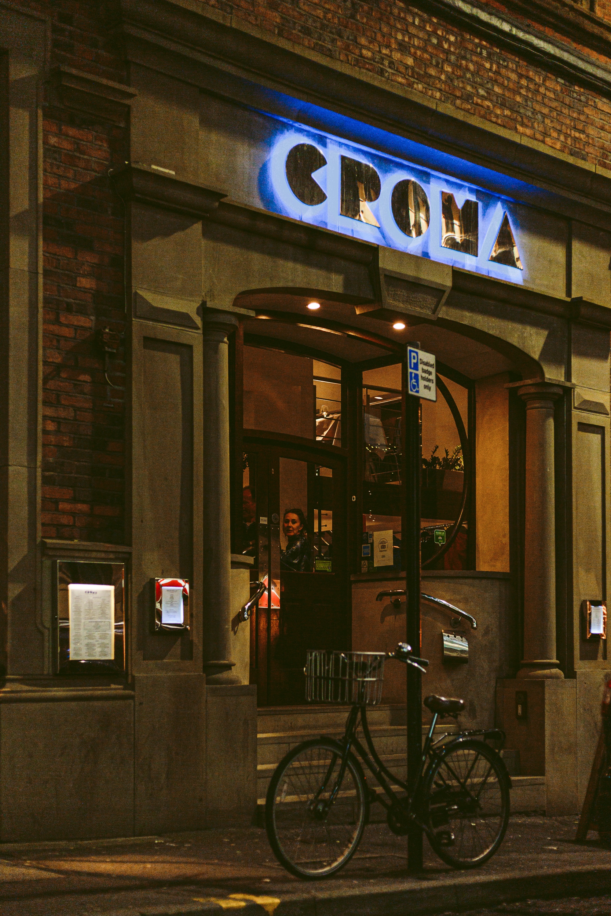 Independent pizzeria celebrates 20th anniversary by travelling back in time