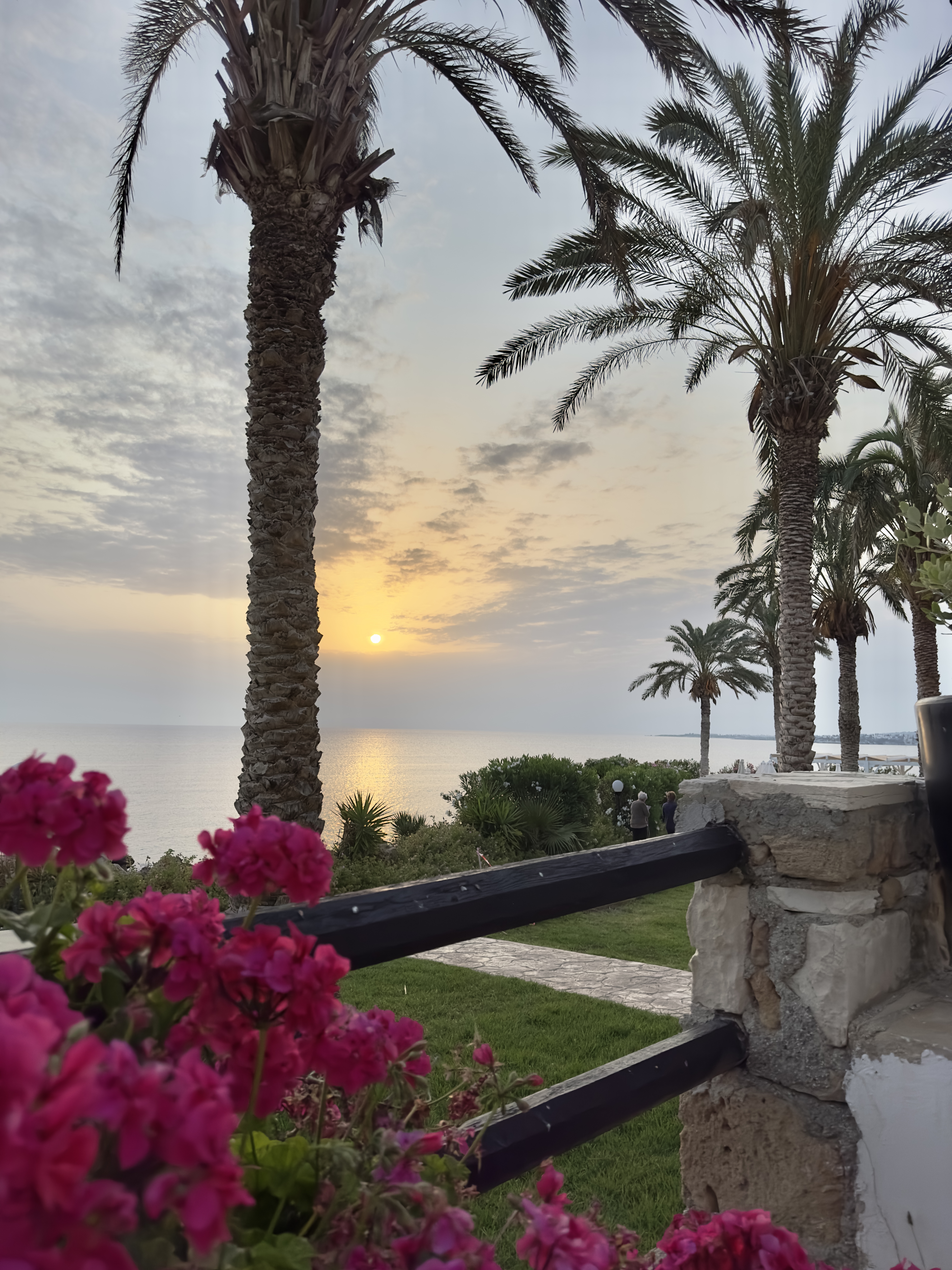 Cyprus Weekend Escape: Flying from Manchester, Lounge Letdowns & Stunning Coastal Stays